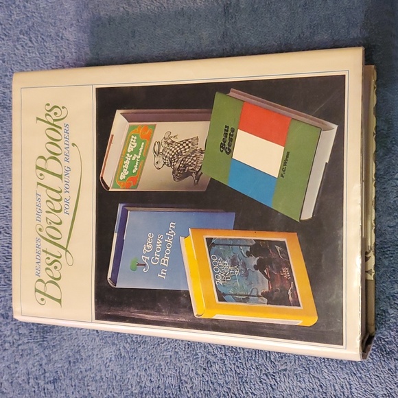 Best loved books for young readers - Picture 1 of 7